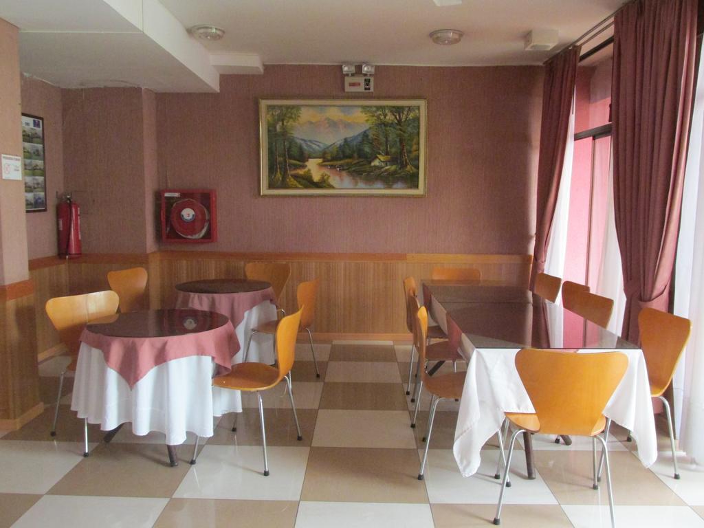 Hotel Jham Икике Екстериор снимка