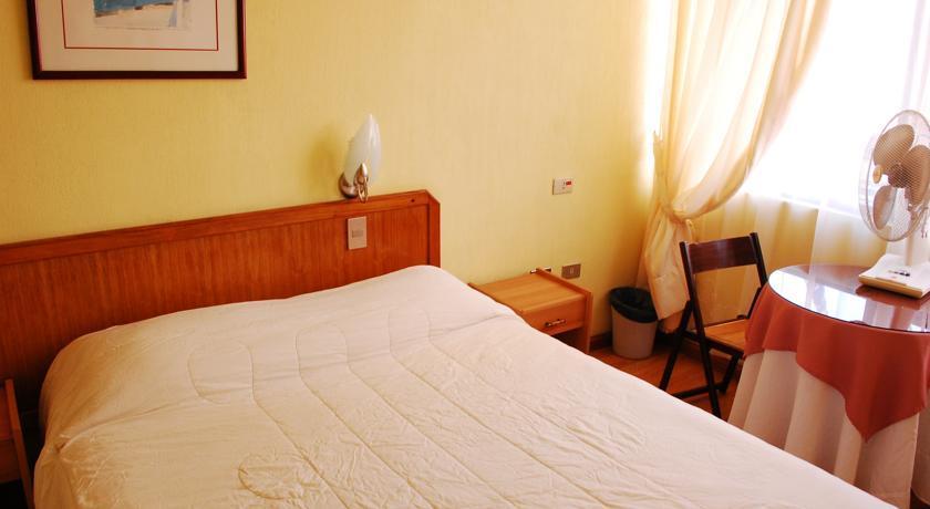 Hotel Jham Икике Екстериор снимка