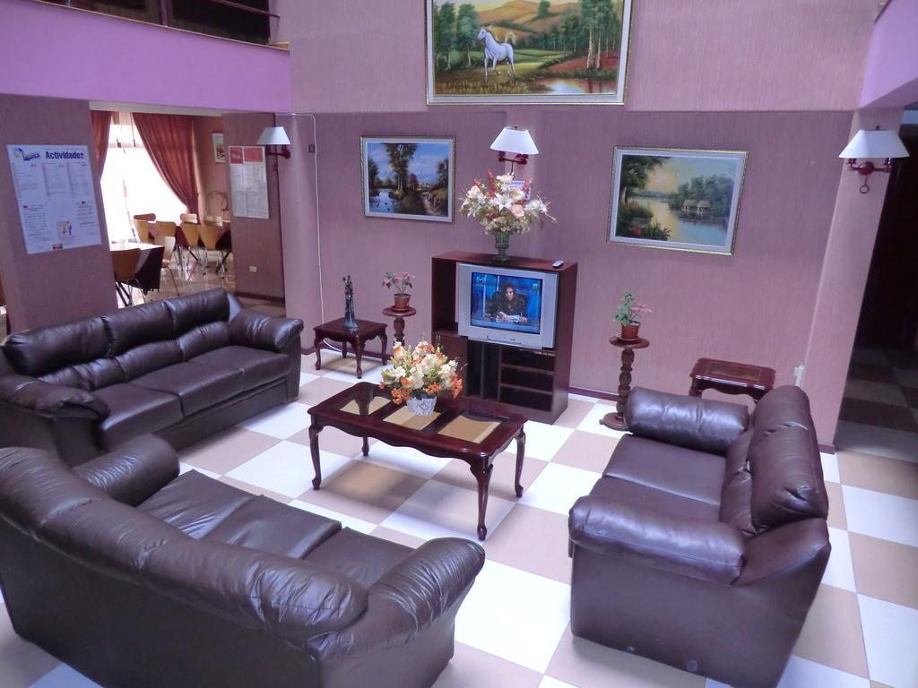 Hotel Jham Икике Екстериор снимка